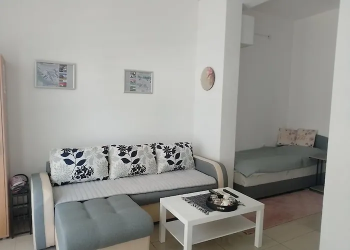 Lav Sremska Mitrovica